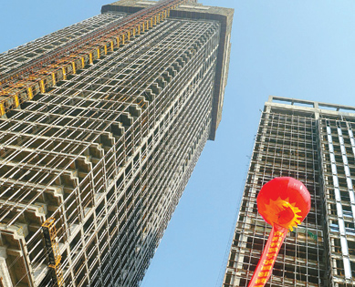 南部商务区        ,层高228米的宁波商会大厦正式结顶.